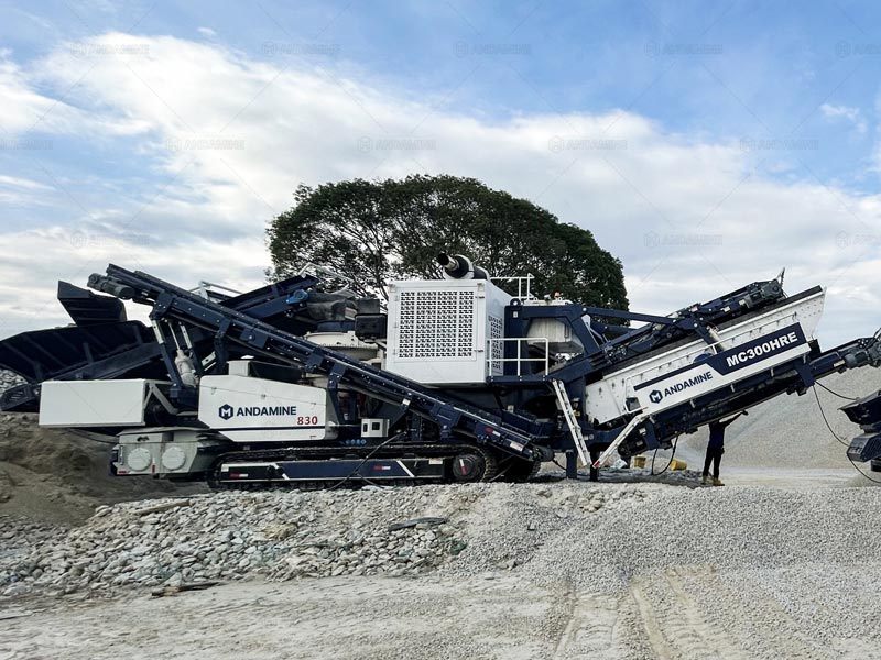 Mobile Crusher Plant On Tracks for Ore Processing